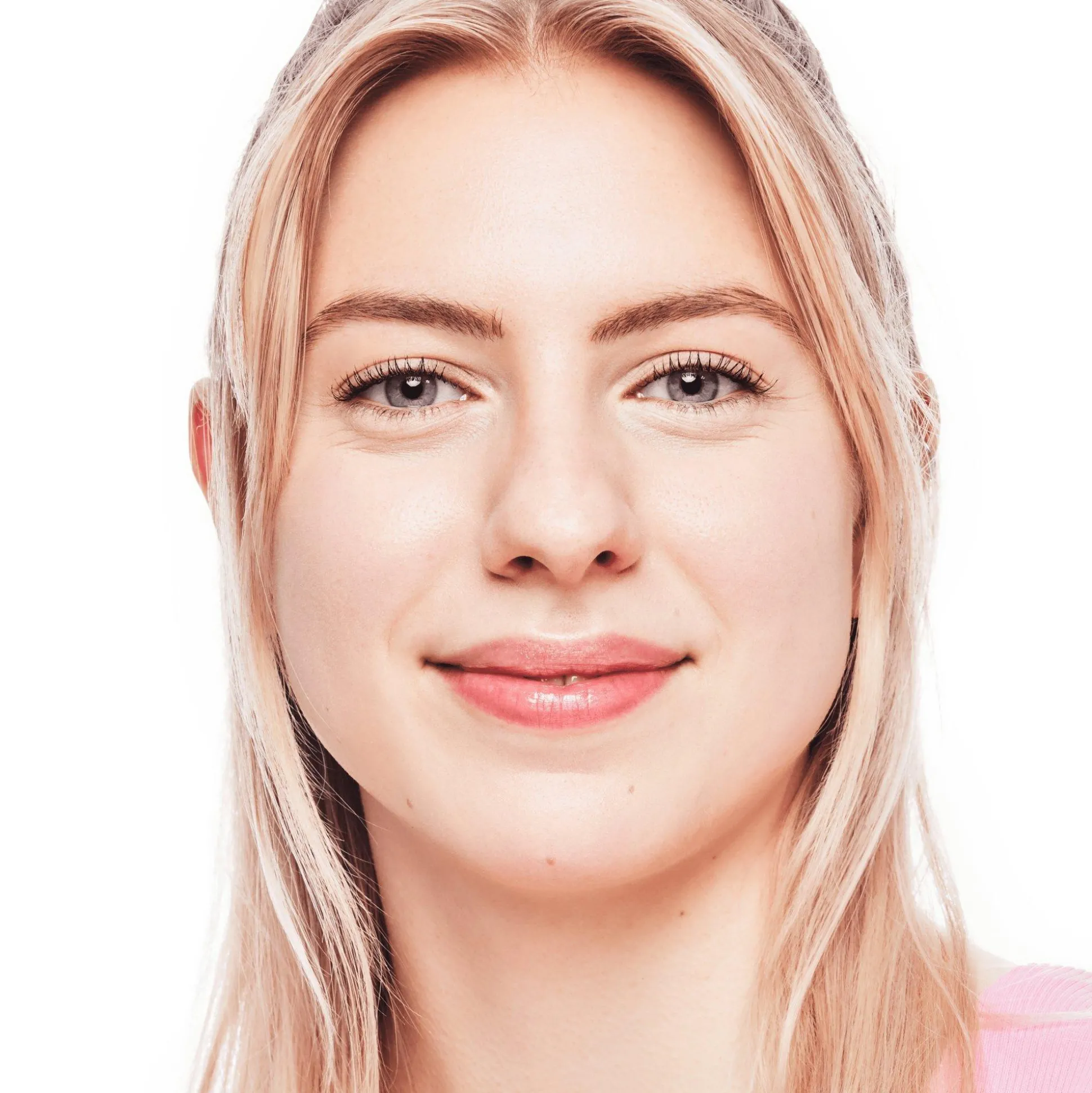 camouflage_healthy_glow_concealer_2-1.webp CAMOUFLAGE+ HEALTHY GLOW concealer^essence Sale