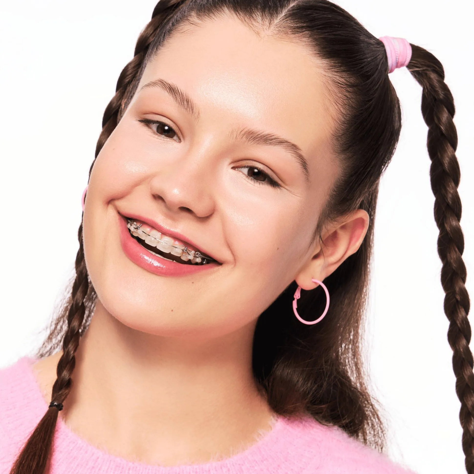 correct__conceal_verhelderende_concealer_voor_onder_de_ogen_3-3.webp CORRECT & CONCEAL verhelderende concealer voor onder de ogen^essence New