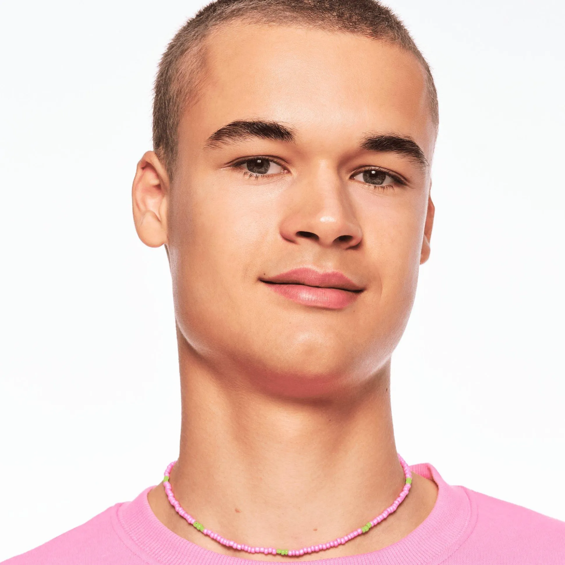 correct__conceal_verhelderende_concealer_voor_onder_de_ogen_4-3.webp CORRECT & CONCEAL verhelderende concealer voor onder de ogen^essence New