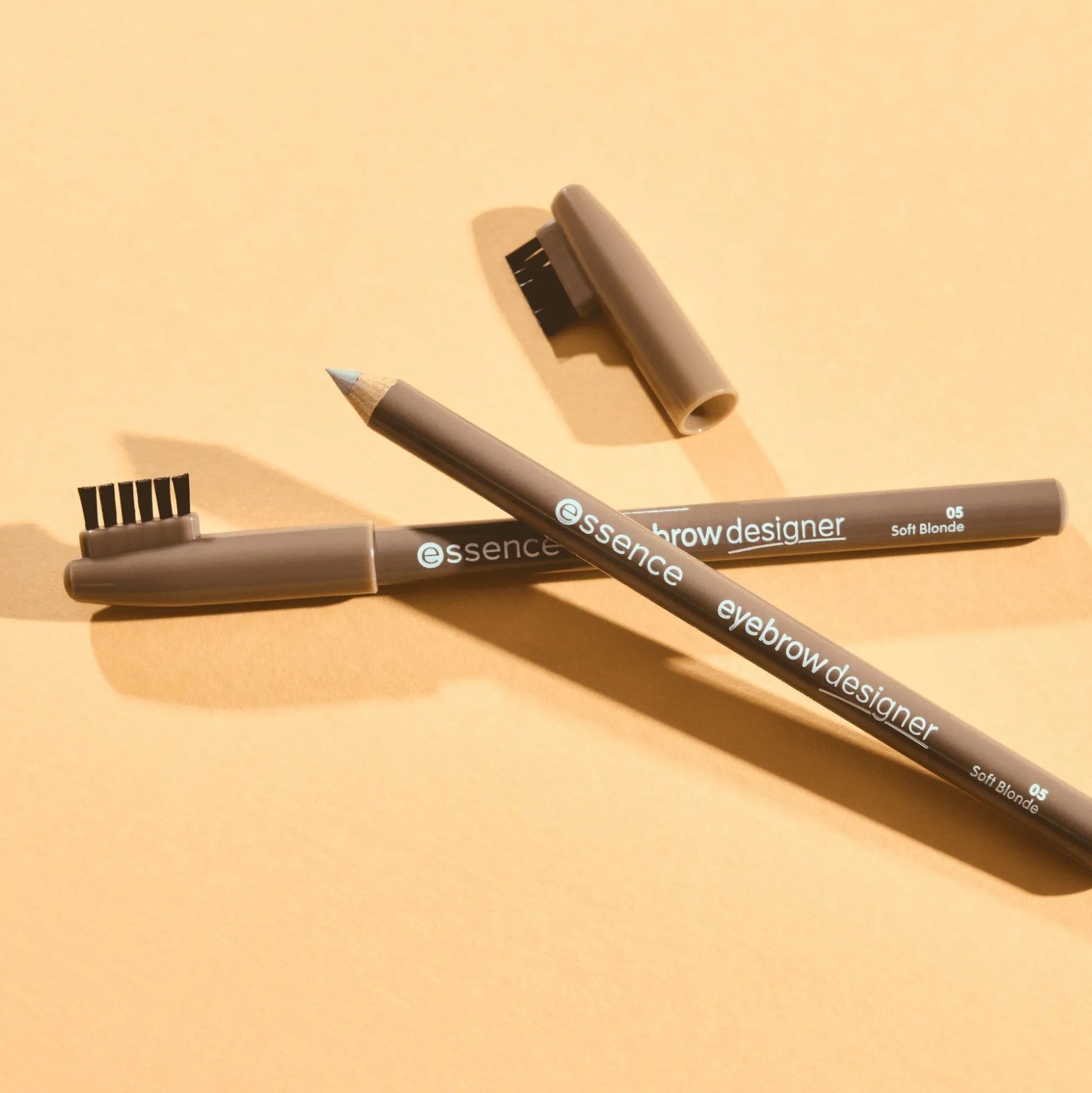 eyebrow_designer_4-2.webp eyebrow DESIGNER^essence Sale