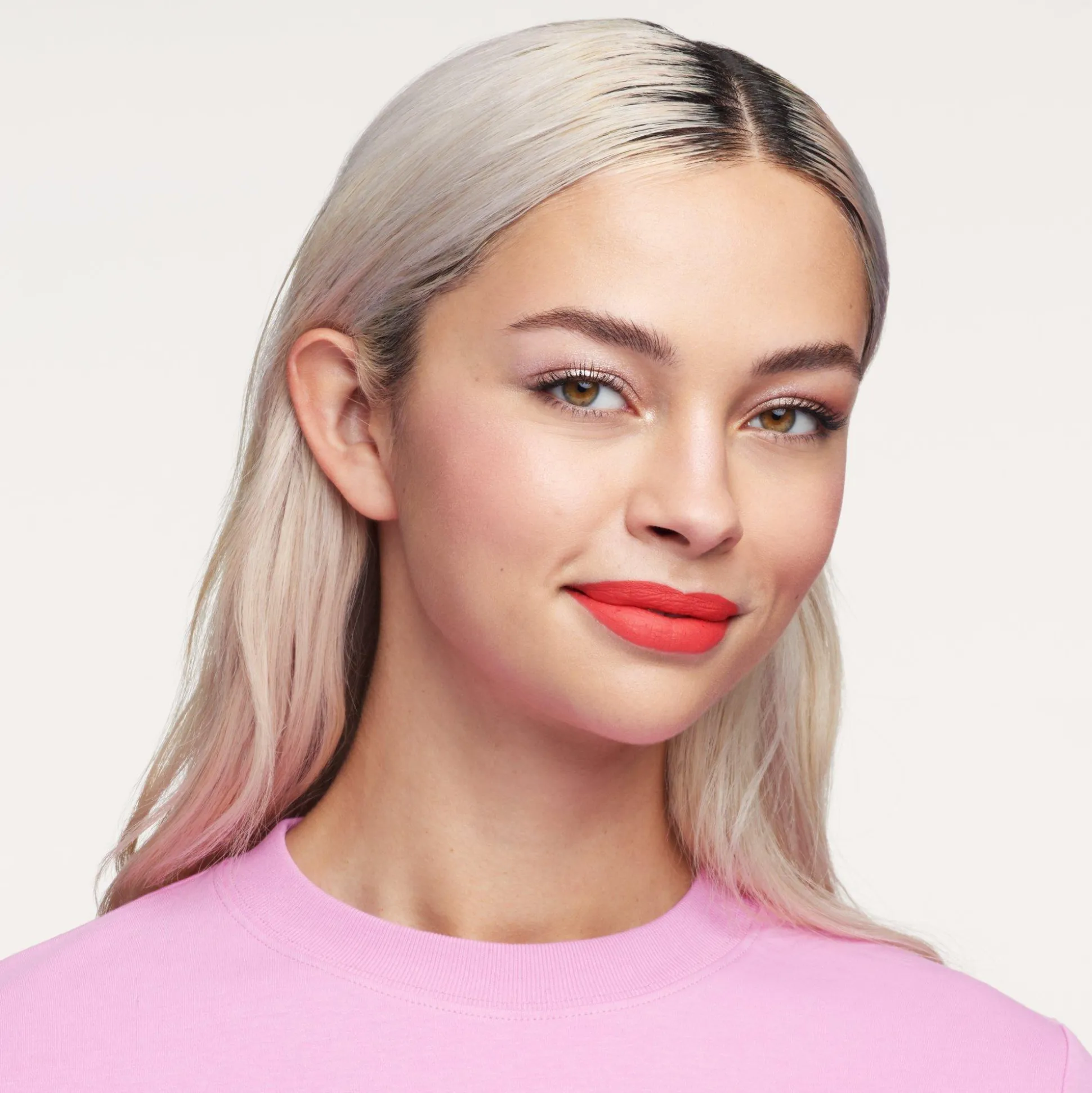 h_matte_liquid_lipstick_4-8.webp 8h MATTE liquid lipstick^essence Hot