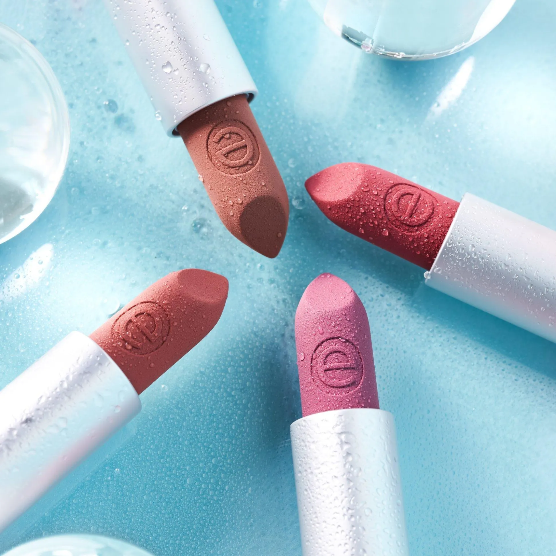 hydra_matte_lipstick_3.webp hydra MATTE lipstick^essence Best Sale