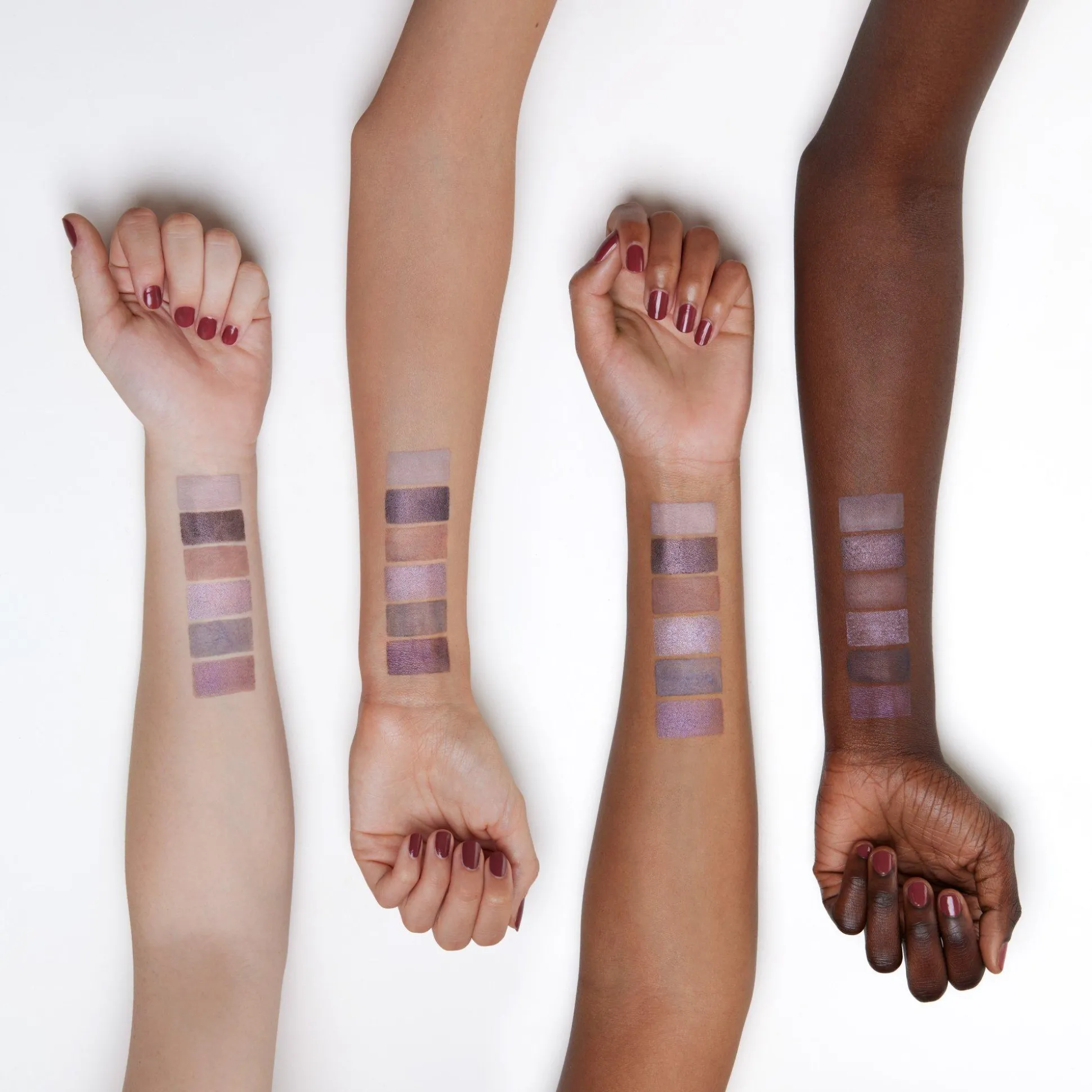 i_like_to_mauve_it_mauve_it_oogschaduwpalet_4.webp I like to MAUVE it, MAUVE it! oogschaduwpalet^essence Shop