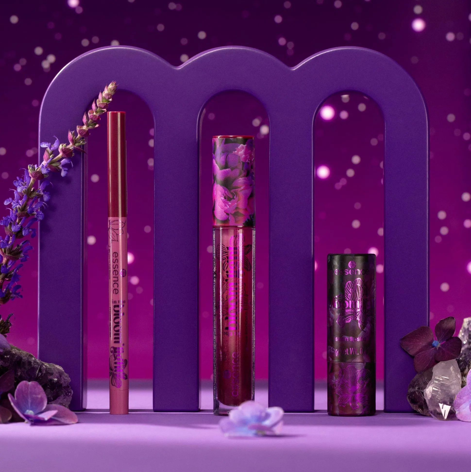 in_the_bloomlight_glanzende_lipgloss_2.webp in the bloom'light glanzende lipgloss^essence Online