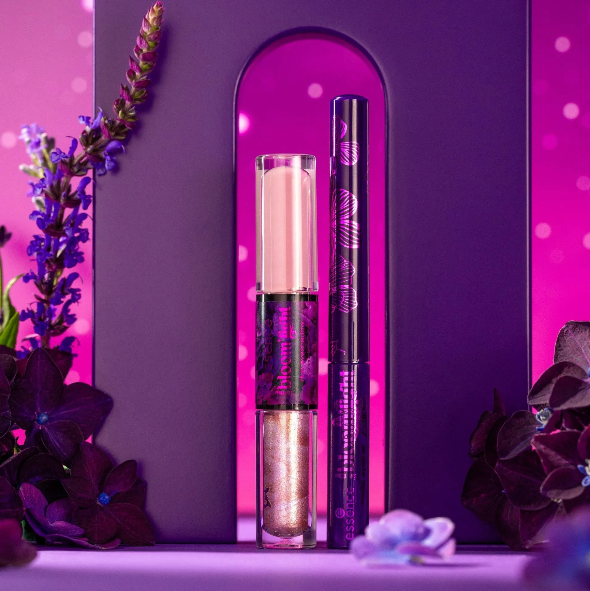 in_the_bloomlight_matte_eyeliner_2.webp in the bloom'light matte eyeliner^essence Best