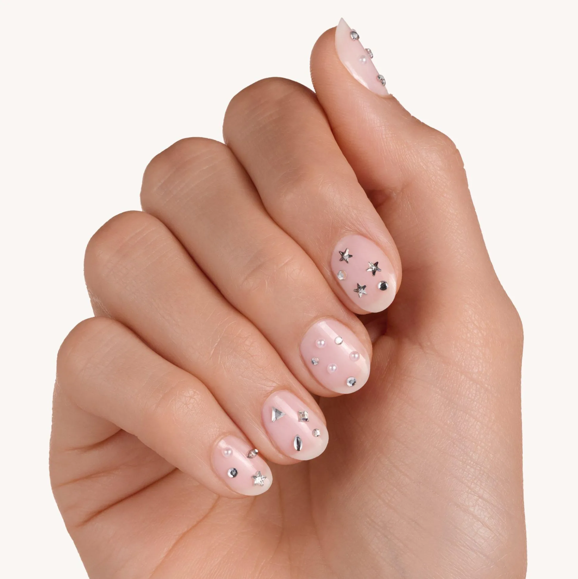 its_a_bling_thing_nagelsticker_3.webp It’s a BLING THING nagelsticker^essence Clearance