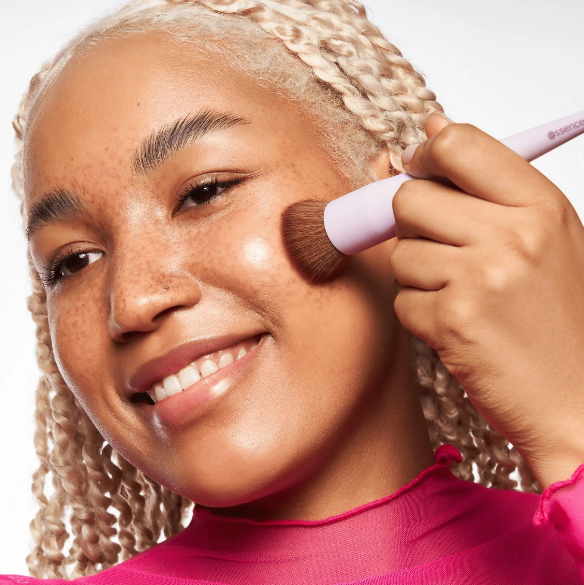 make_up_bufferkwast_2.webp Make up bufferkwast^essence Shop