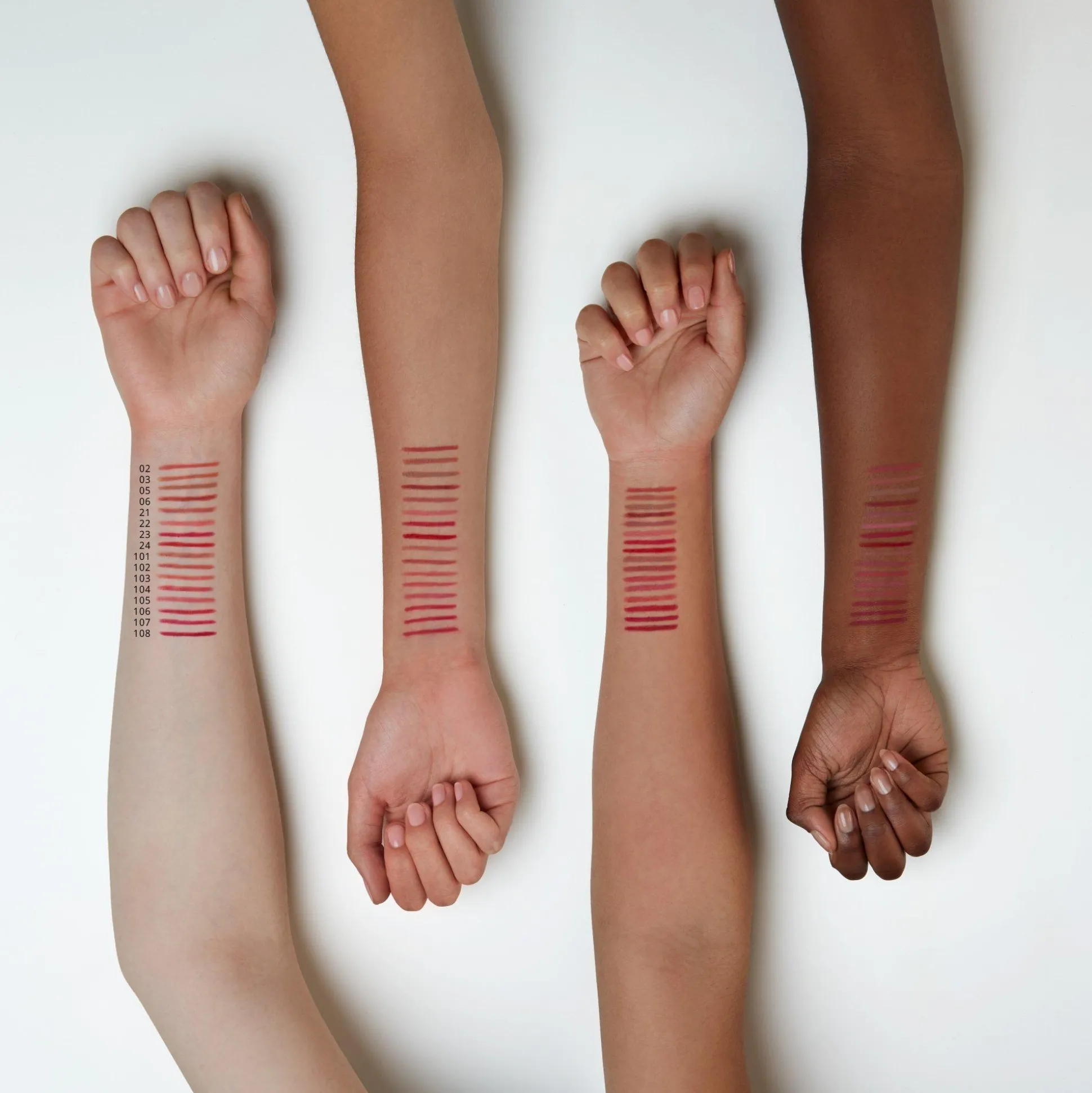 soft__precise_lip_penseel_3-3.webp soft & precise LIP PENSEEL^essence Outlet