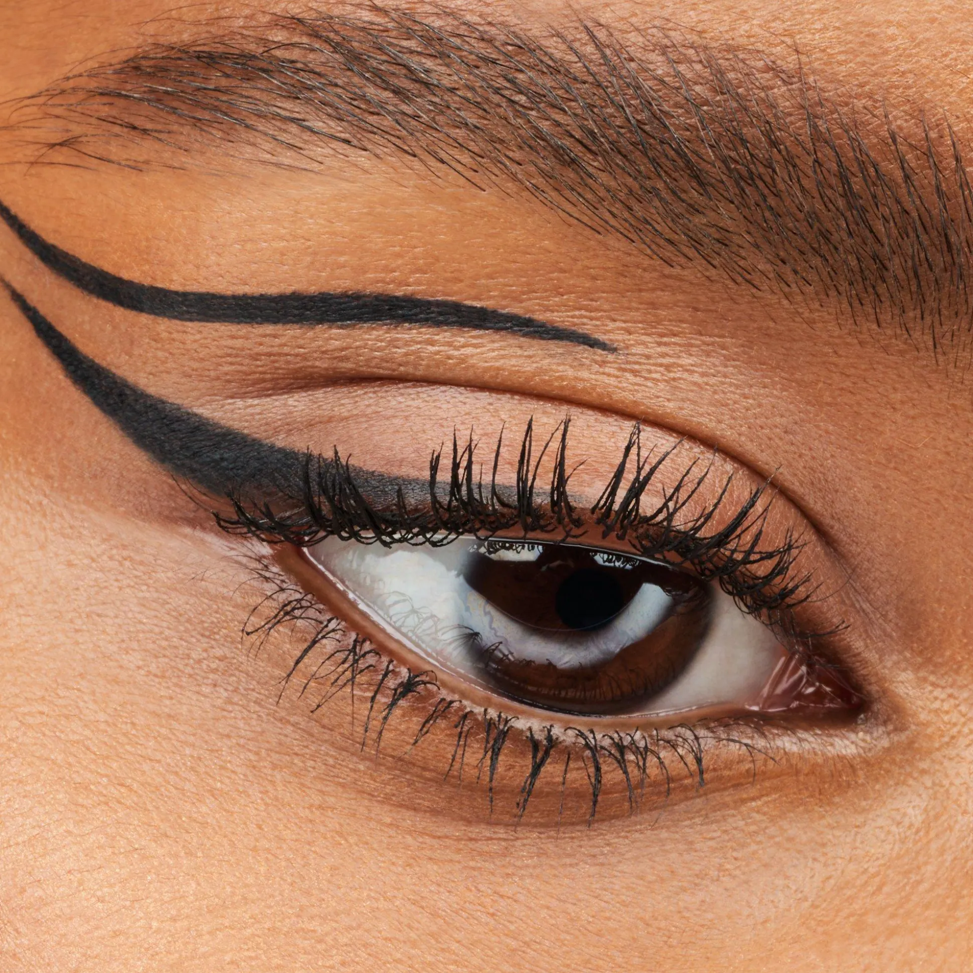 stay__play_gel_eyeliner_5.webp STAY & PLAY GEL EYELINER^essence Sale