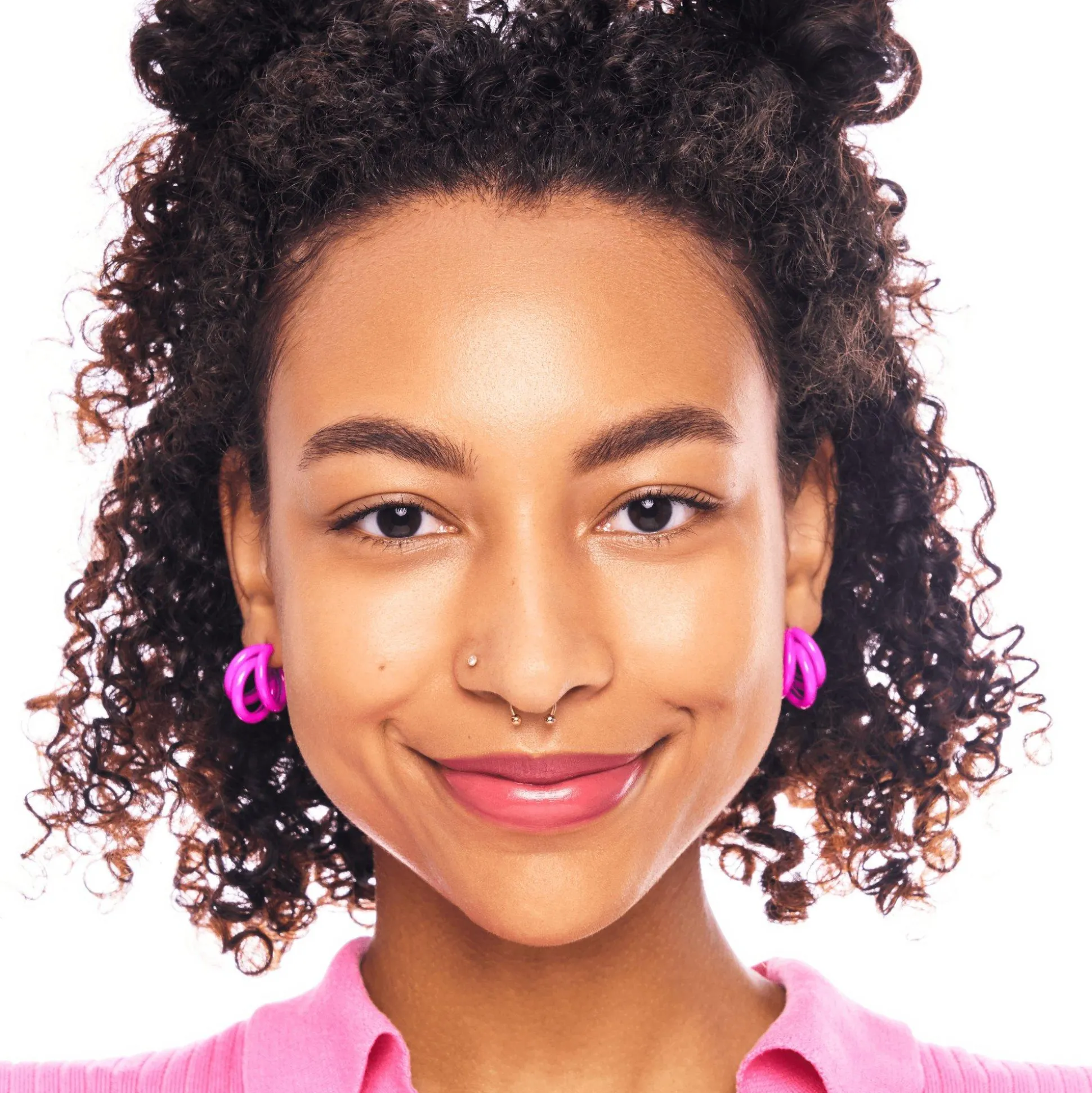 tinted_kiss_hydrating_lip_tint_5-3.webp TINTED kiss hydrating lip tint^essence Fashion