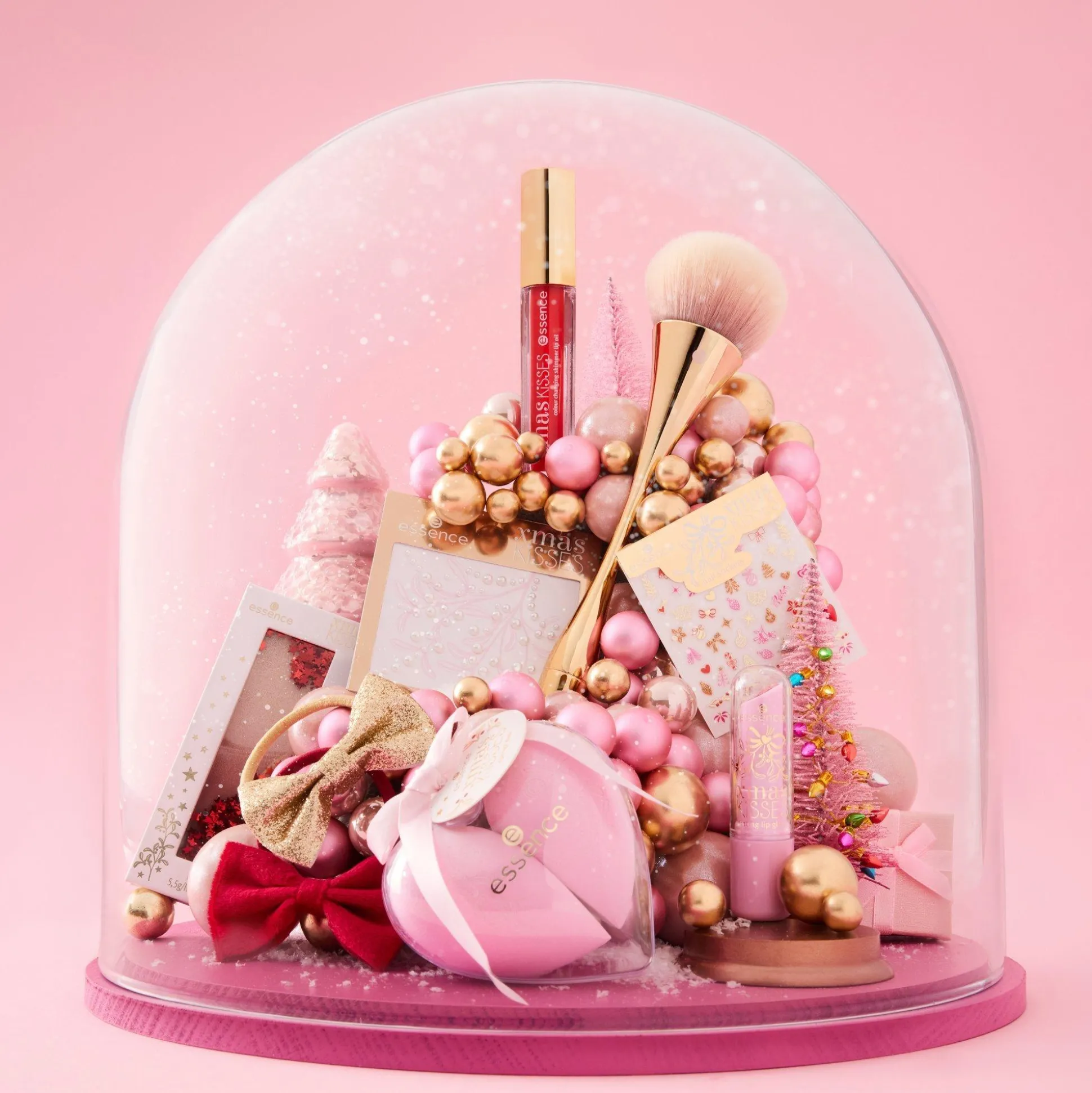 xmas_kisses_kleurveranderende_glanzende_lipolie_2.webp xmas KISSES kleurveranderende glanzende lipolie^essence Discount